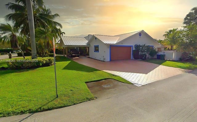 20040 E Oakmont Drive, sold in North Links Country Club, Hialeah, FL