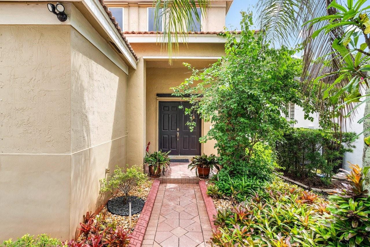 1325 Camellia Circle, Weston, FL 33326 photo 3