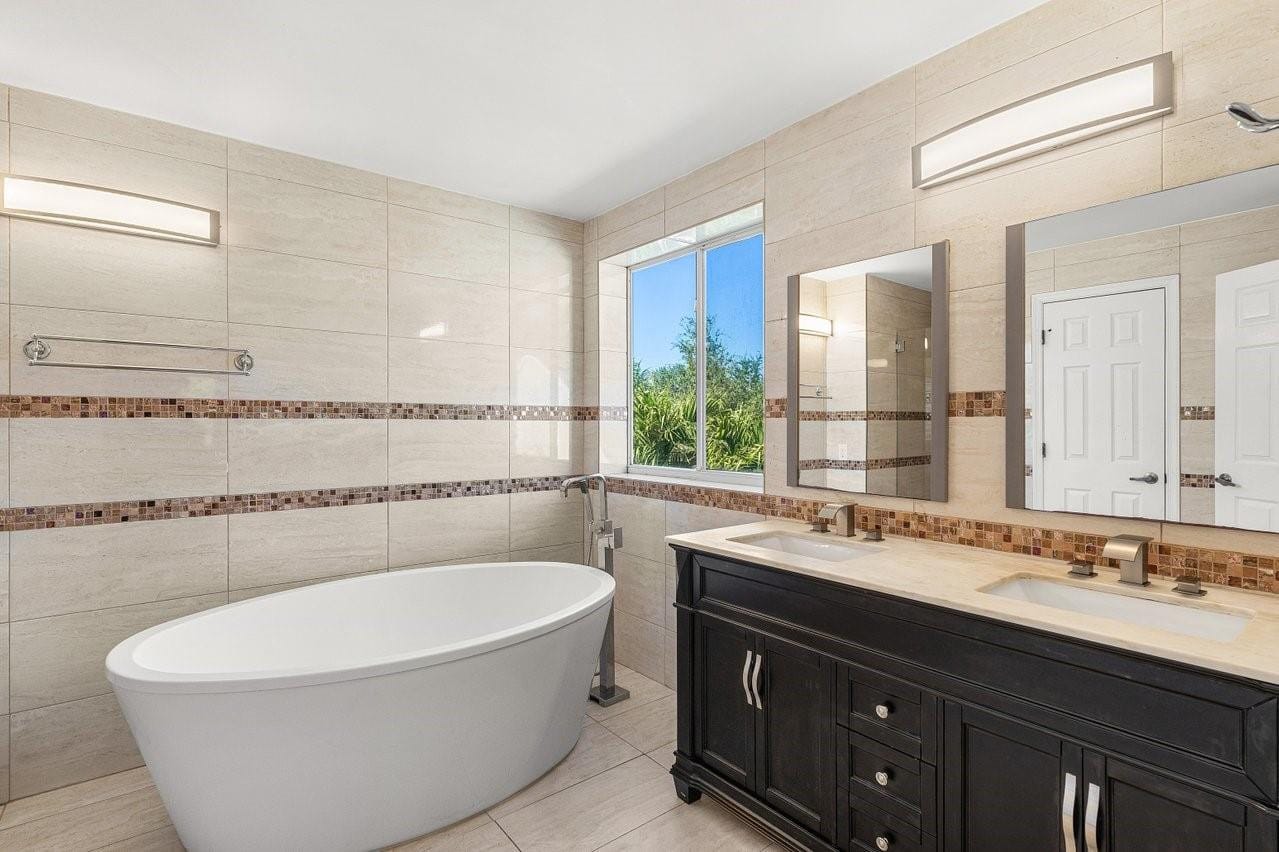 1325 Camellia Circle, Weston, FL 33326 photo 23
