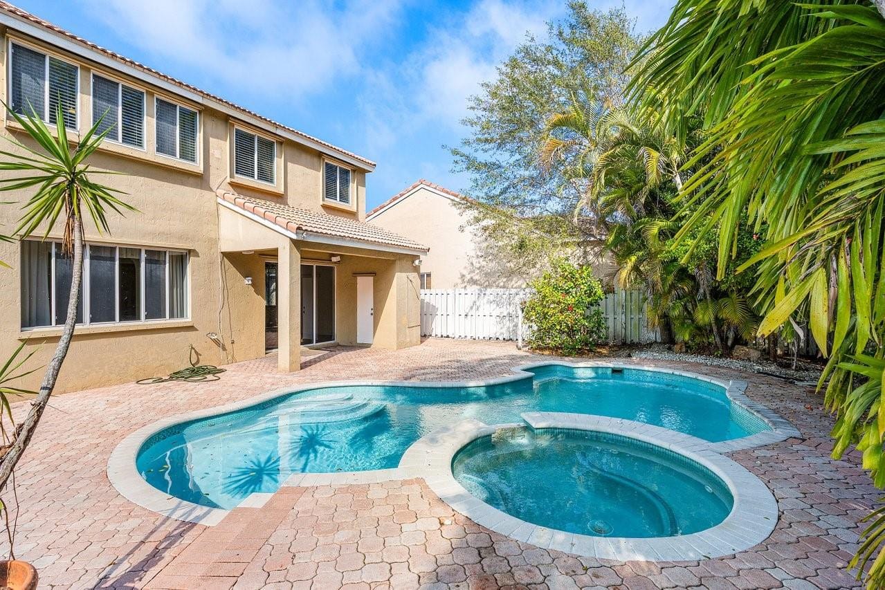 1325 Camellia Circle, Weston, FL 33326 photo 29