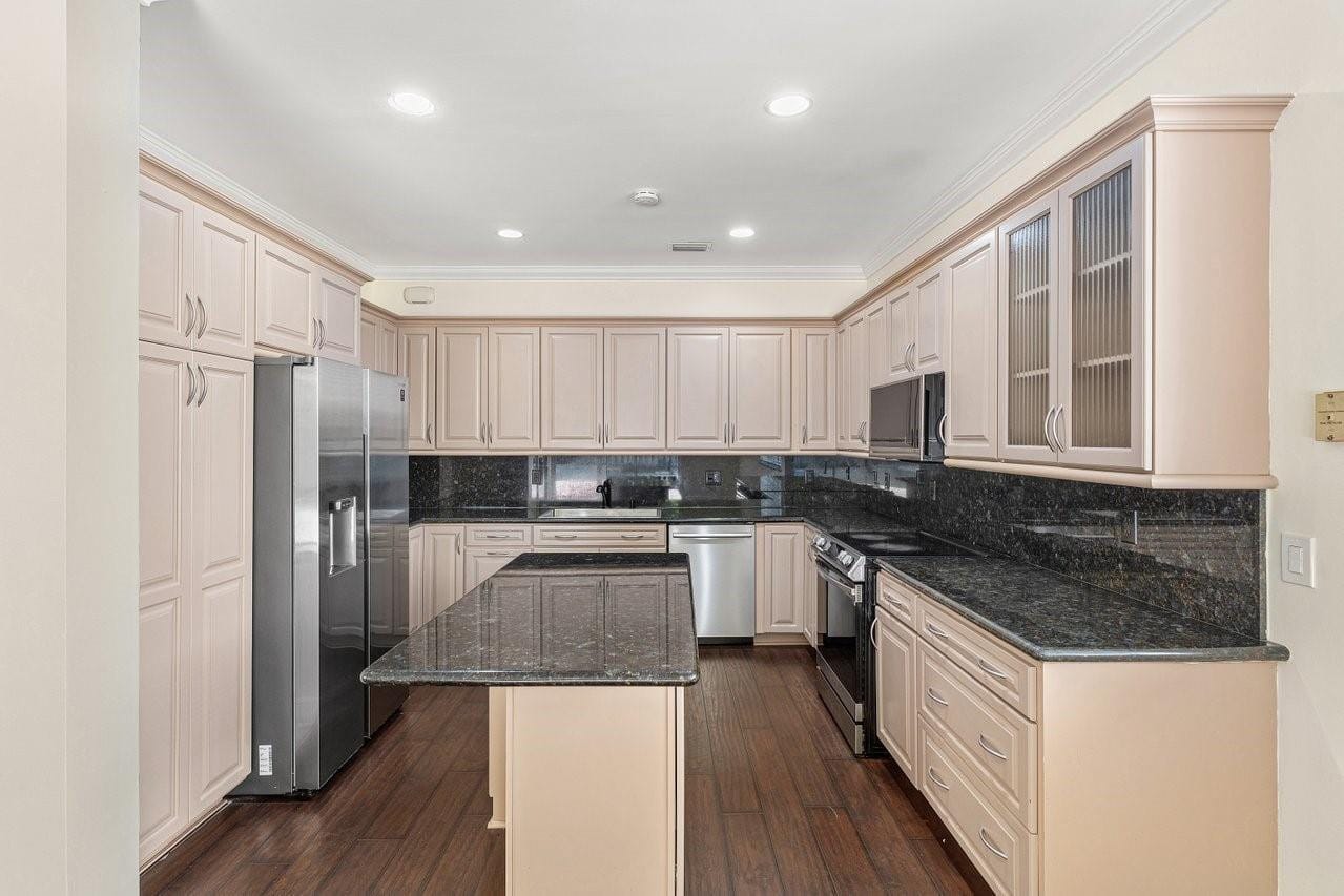 1325 Camellia Circle, Weston, FL 33326 photo 7