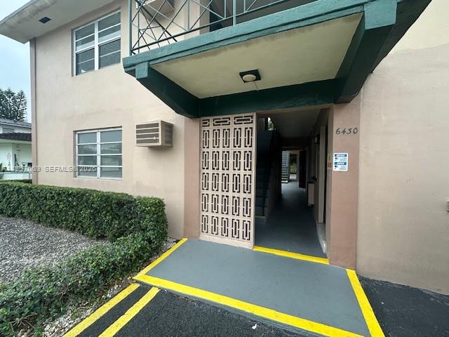 6430 W Flagler Street 1, Miami, FL 33144, Miami