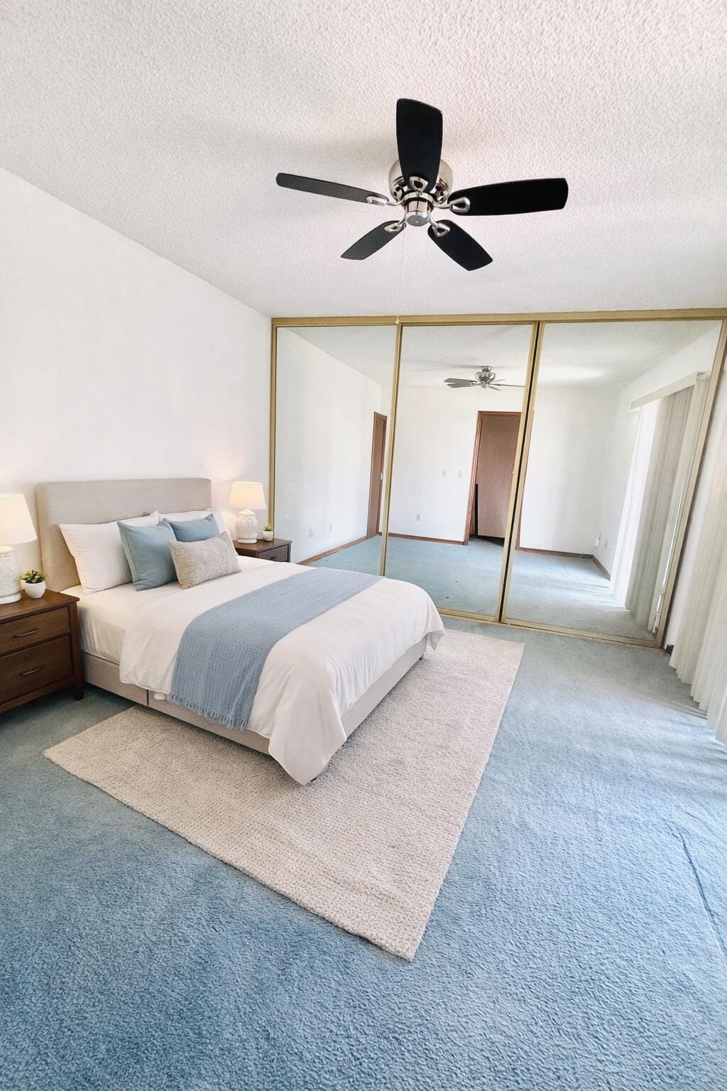 604 SE Castle Court D — photo 3