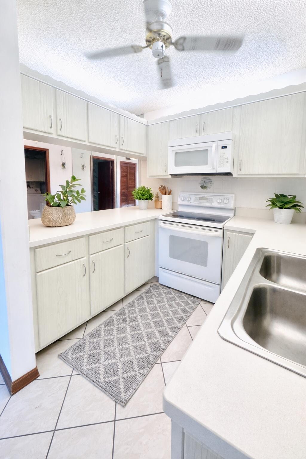 604 SE Castle Court D — photo 8