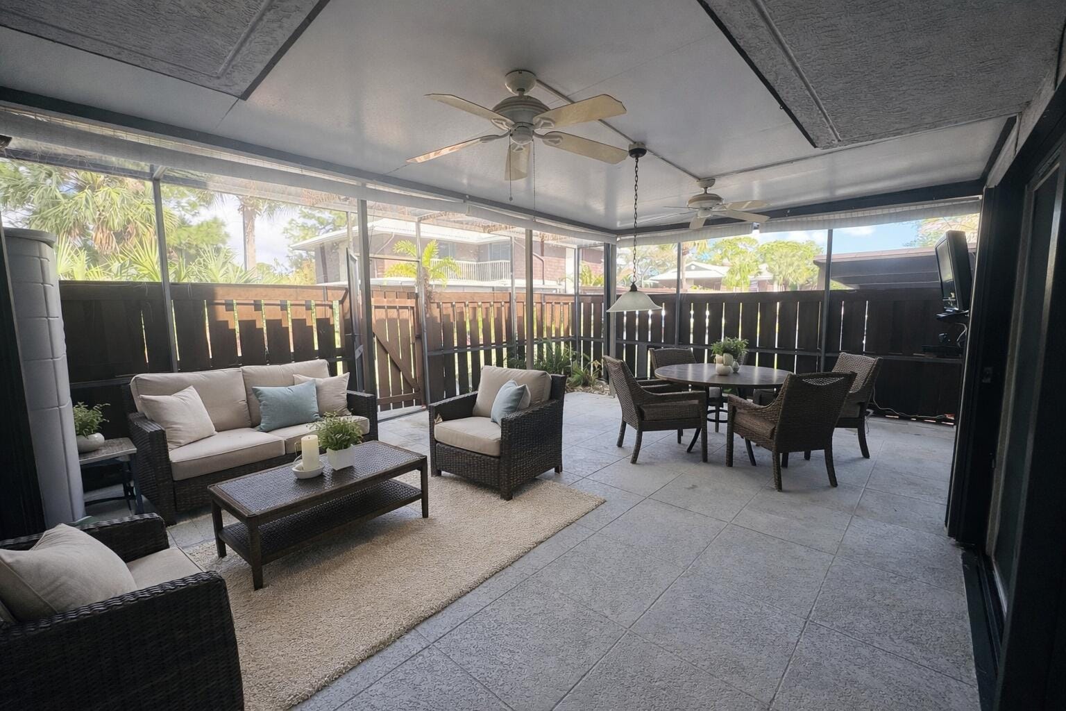 604 SE Castle Court D — photo 10