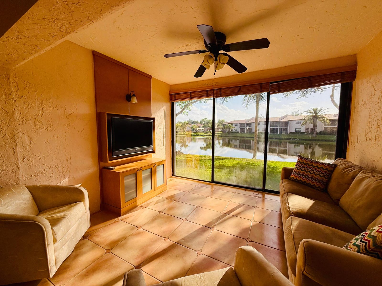 9261 Vista Del Lago E — photo 7
