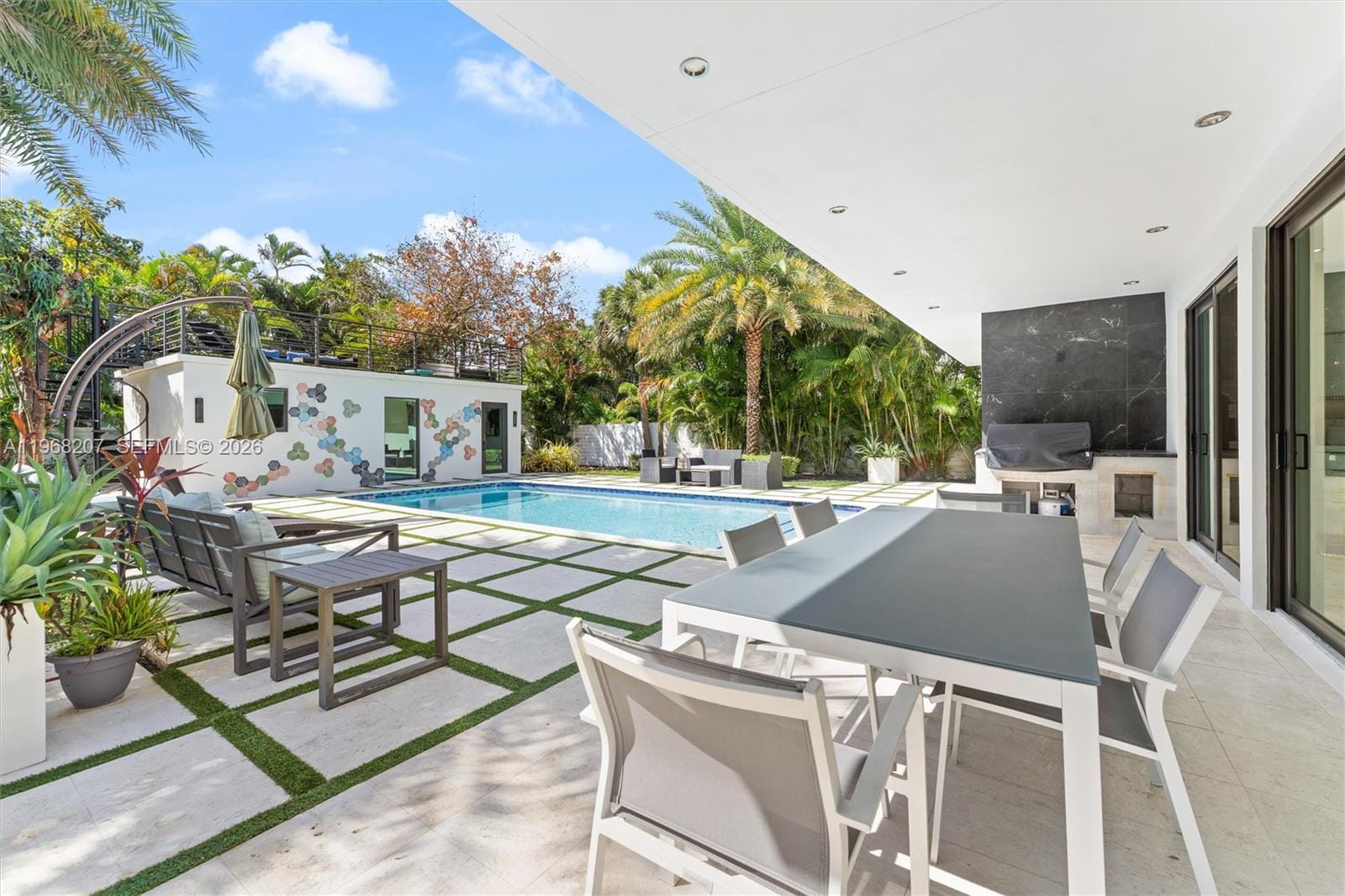 400 NW 24th Street, Wilton Manors, FL 33311