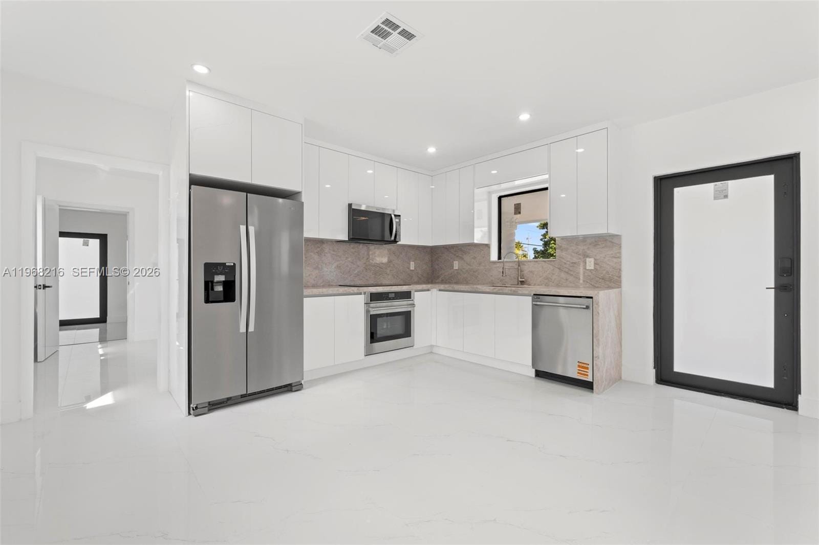 14950 NE 2nd Avenue, Miami, FL 33161 photo 8