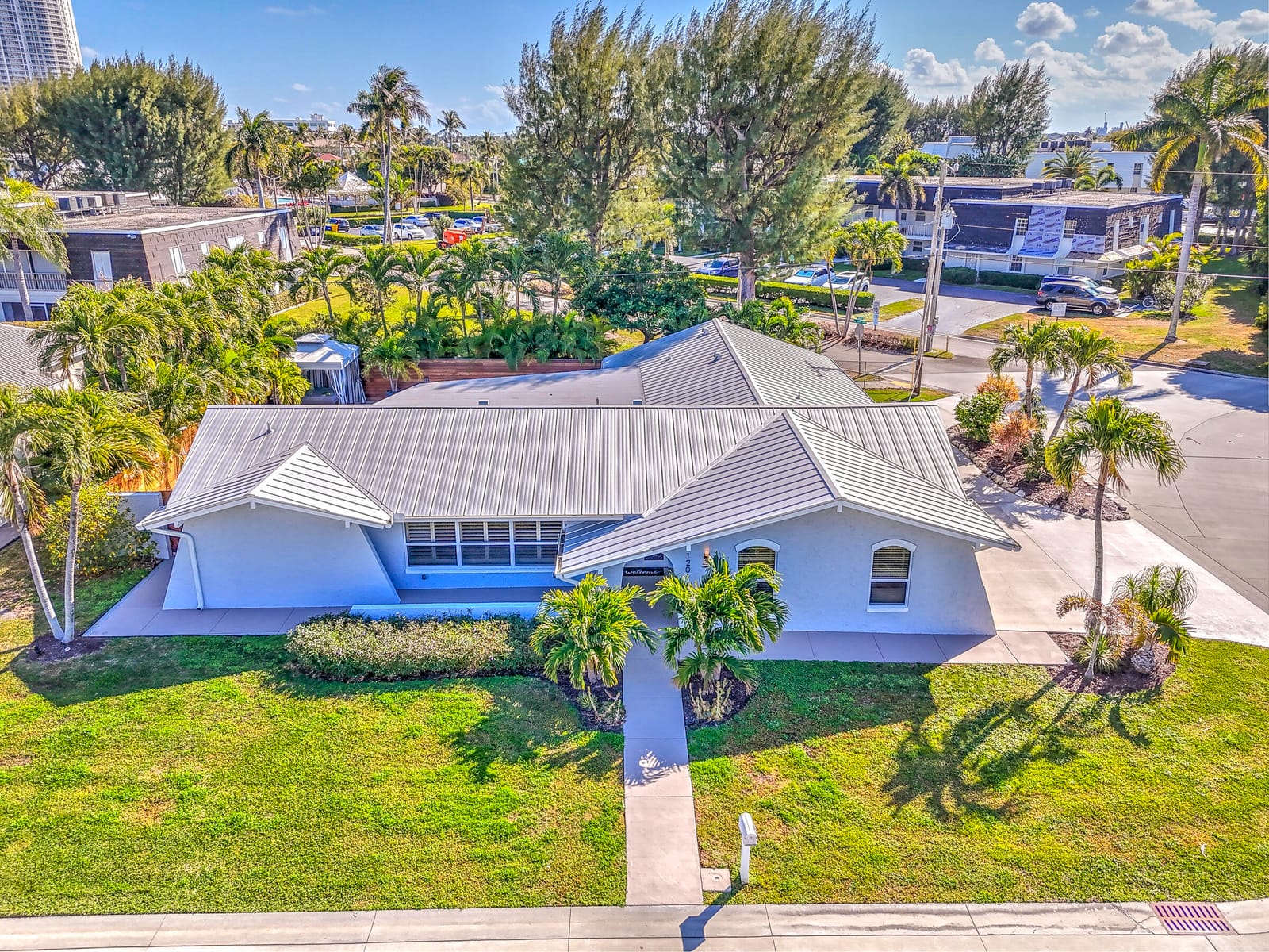 1201 Singer Drive, Singer Island, FL 33404