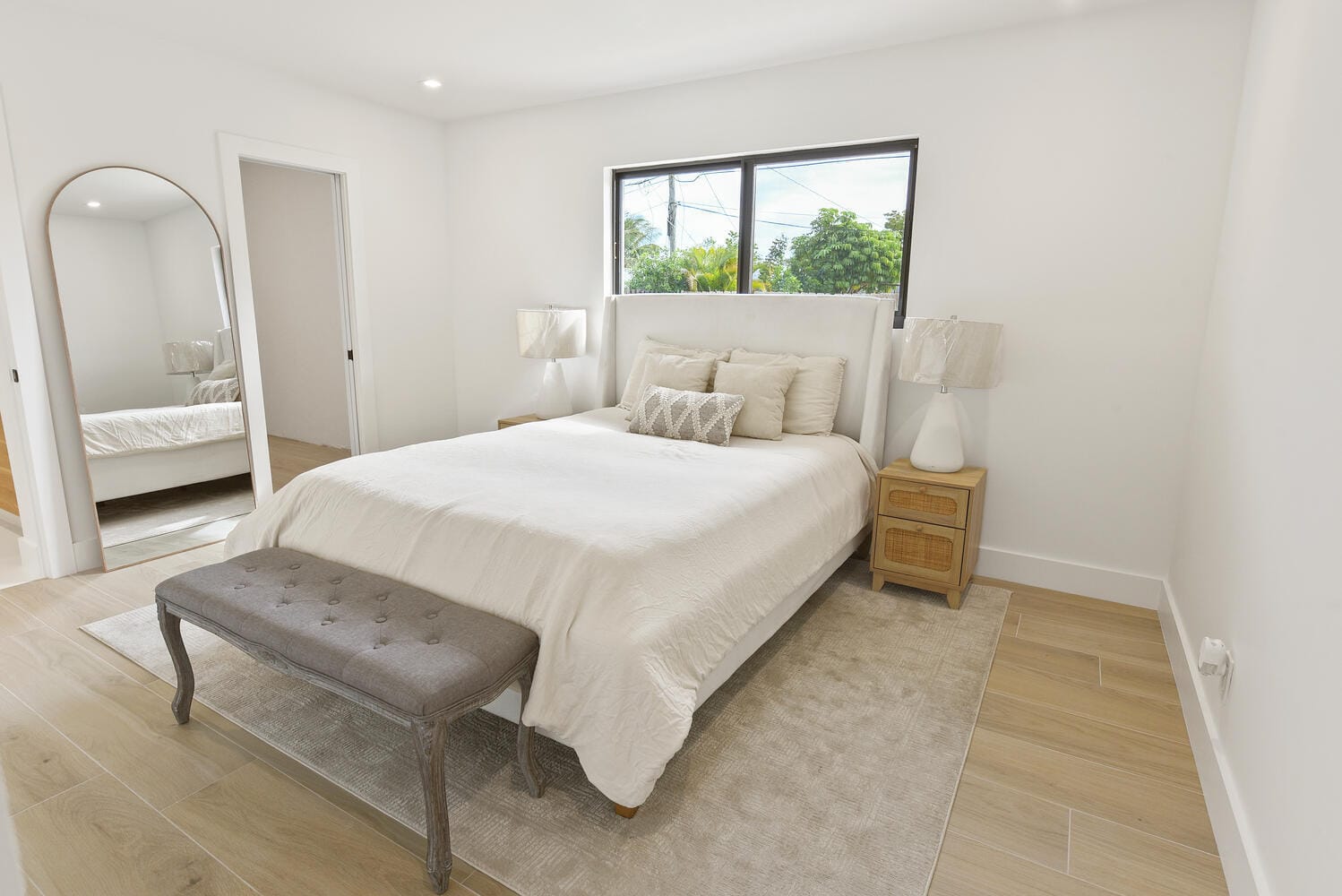 1320 S Deerfield Avenue — photo 7
