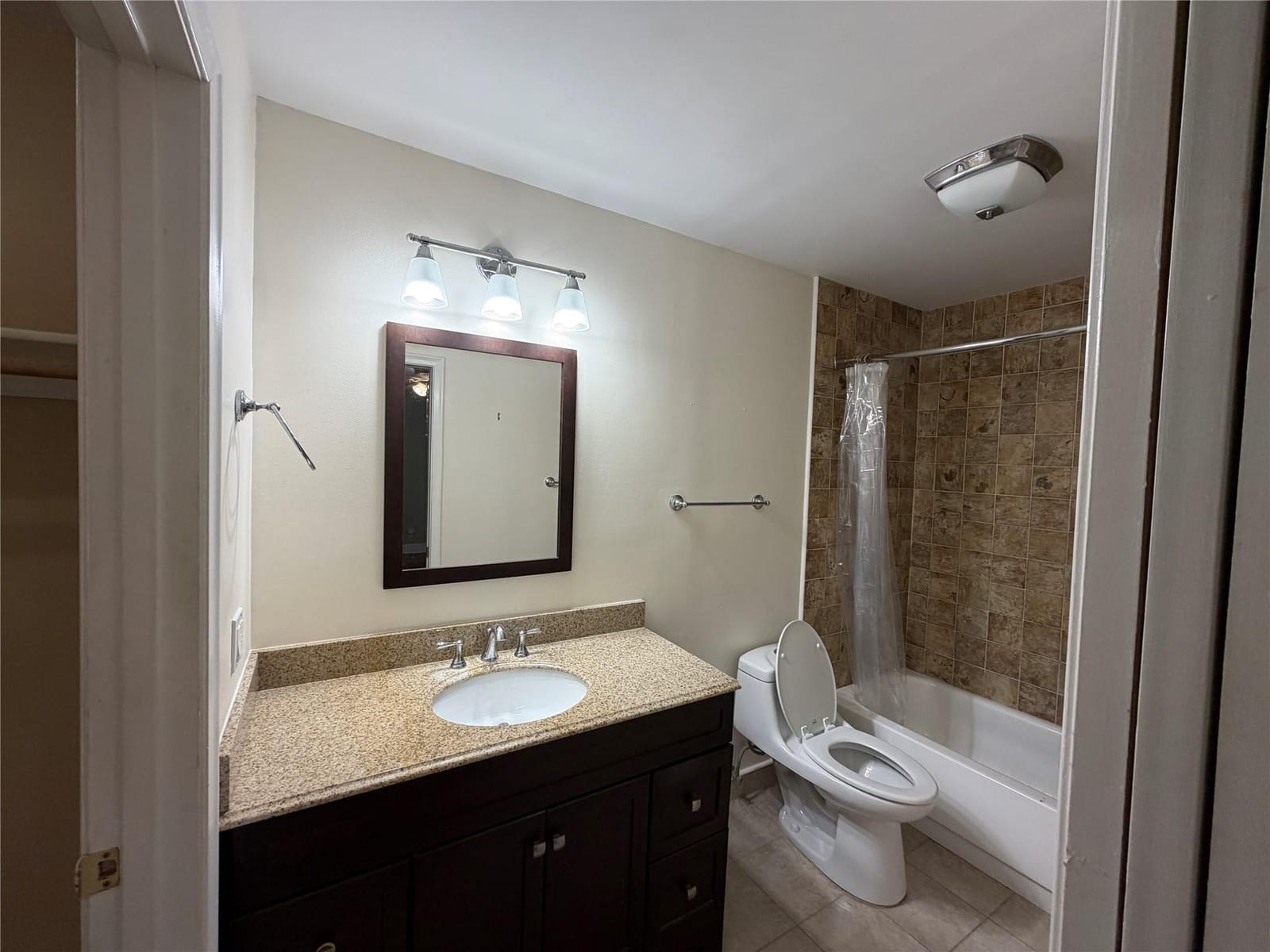 3251 Ridge Hill Drive C — photo 7