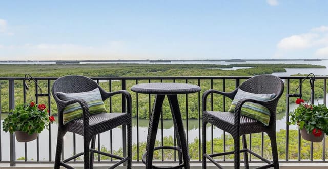 5059 N Highway A1a 902, sold in Bryn Mawr Ocean Towers, A Condominium, Hutchinson Island, FL