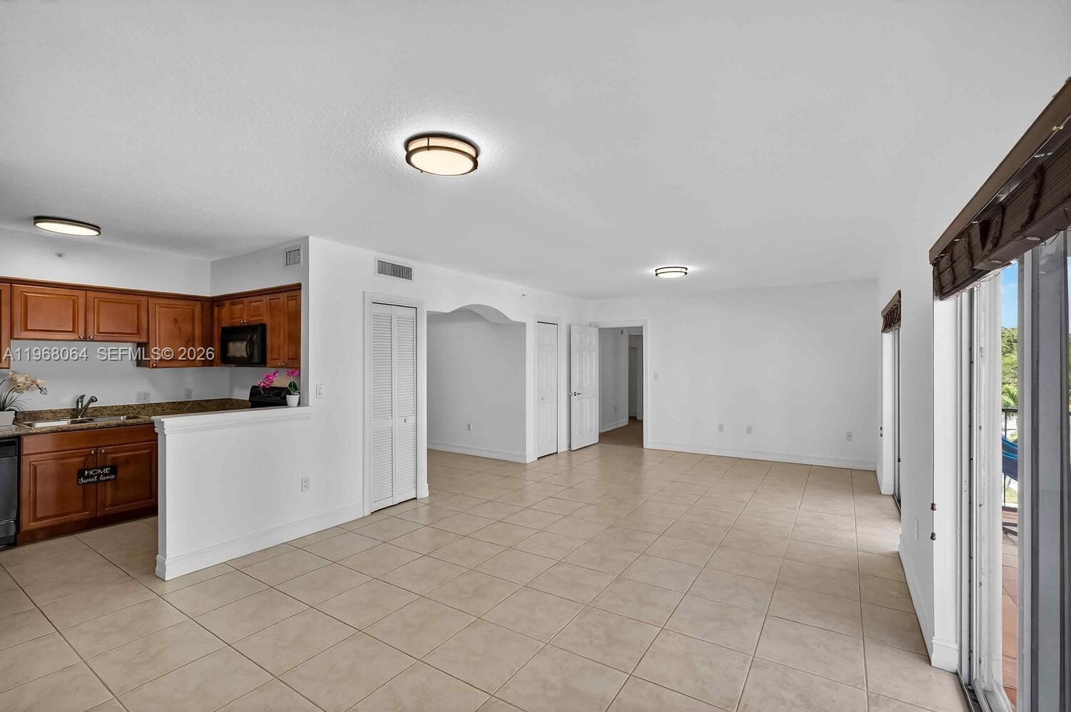 322 Madeira Avenue 304, Coral Gables, FL 33134 photo 5