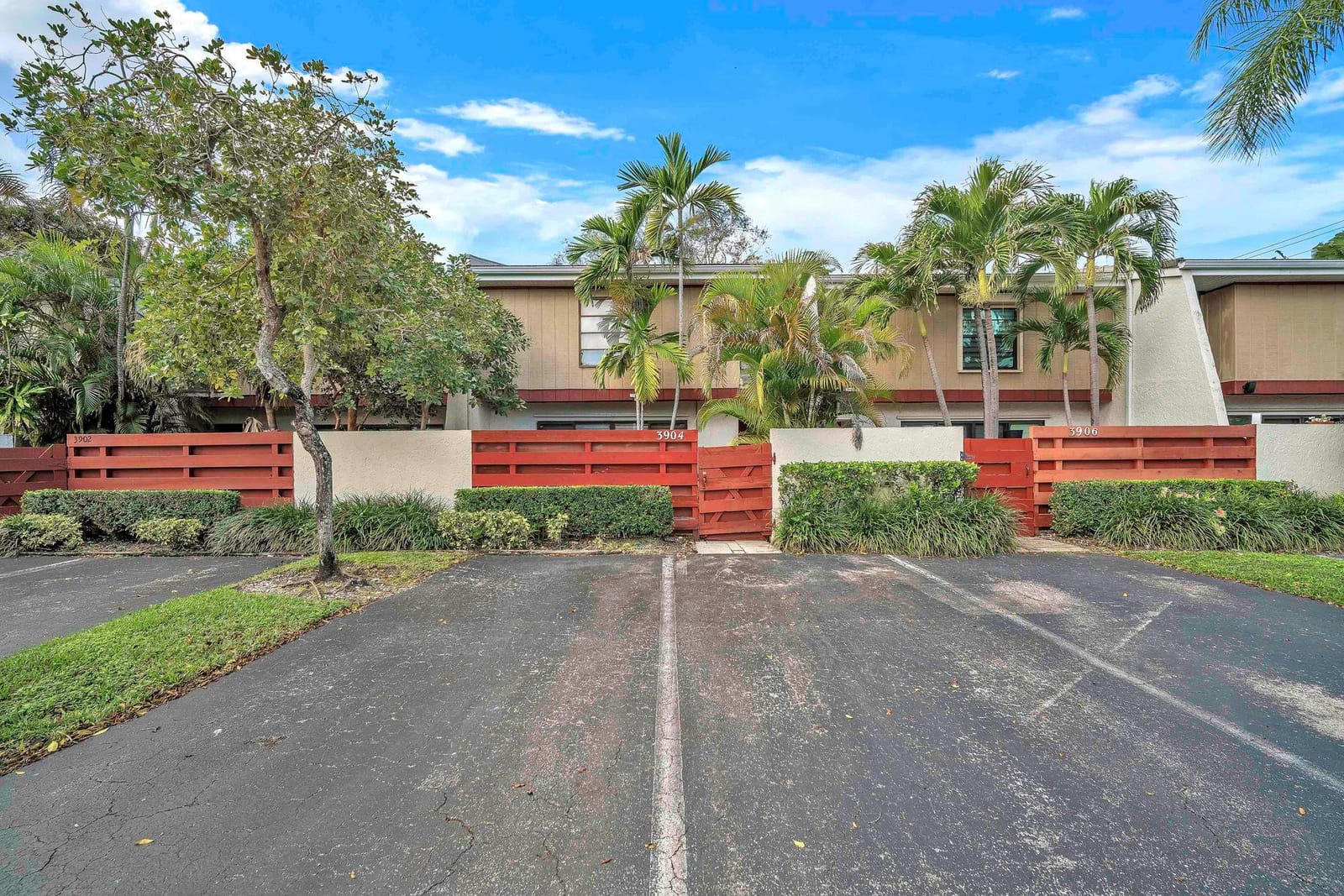 3904 Parkside Lane, Hollywood, FL 33021 photo 18