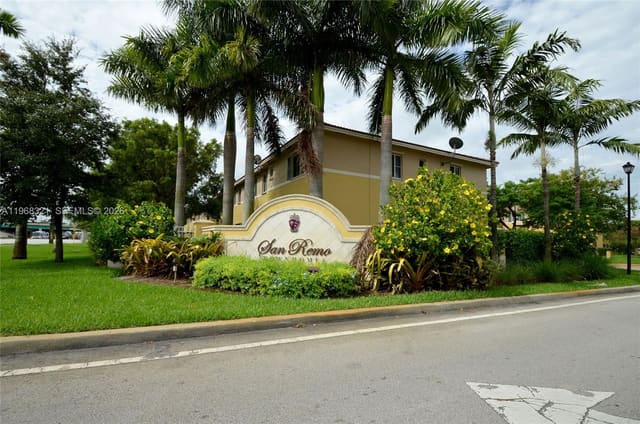 1958 SW 60th Terrace 1958, North Lauderdale, FL 33068