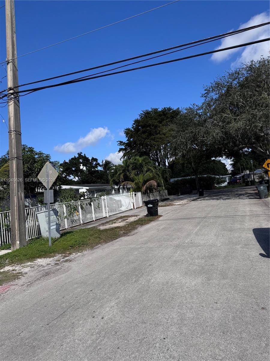 12625 NW 1st Court, North Miami, FL 33168 photo 13