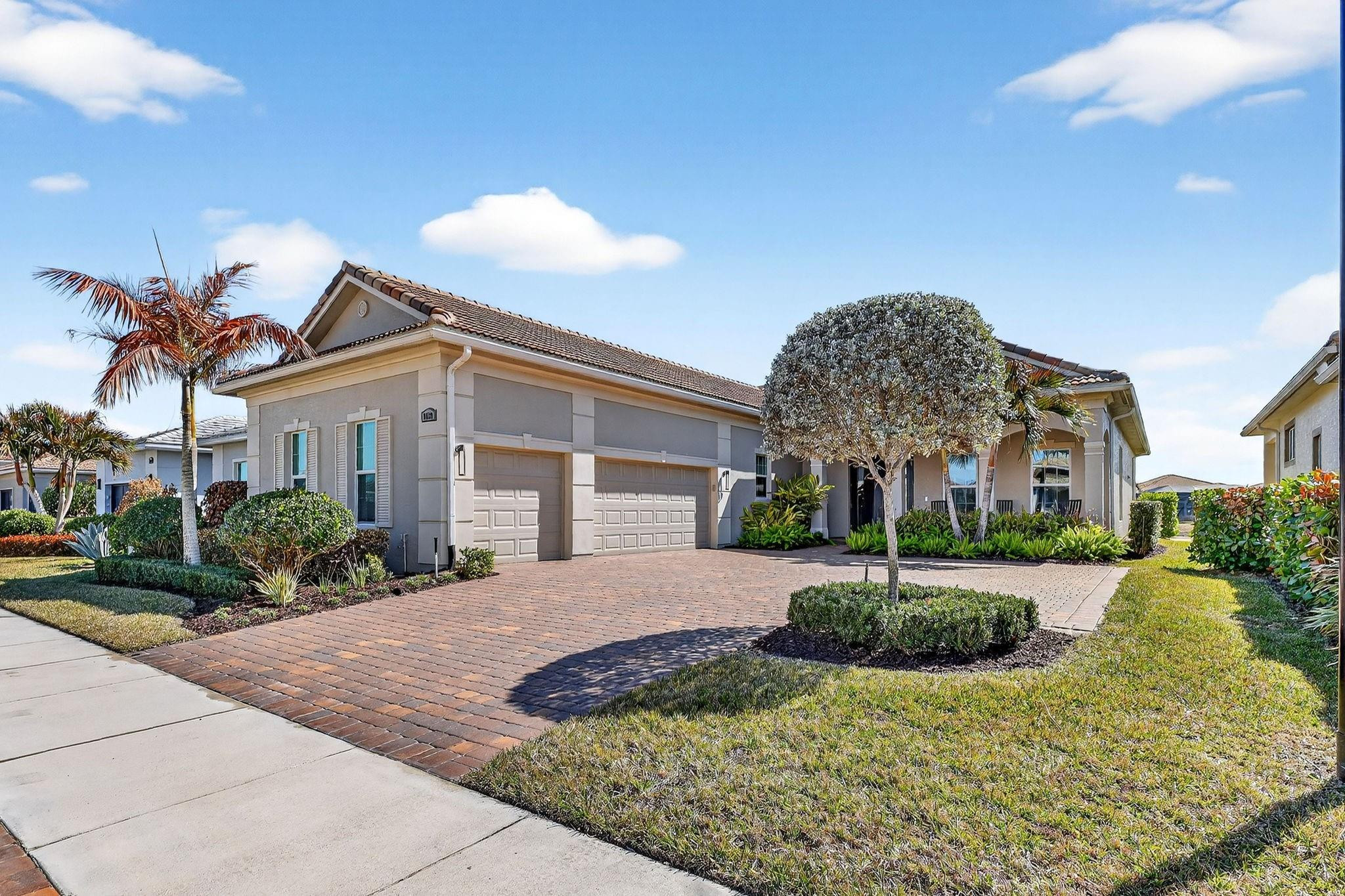 8639 SW Flutto Way — photo 3