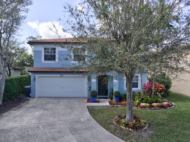 6755 Rainwood Cove Lane, sold in Rivermill, Lake Worth, FL