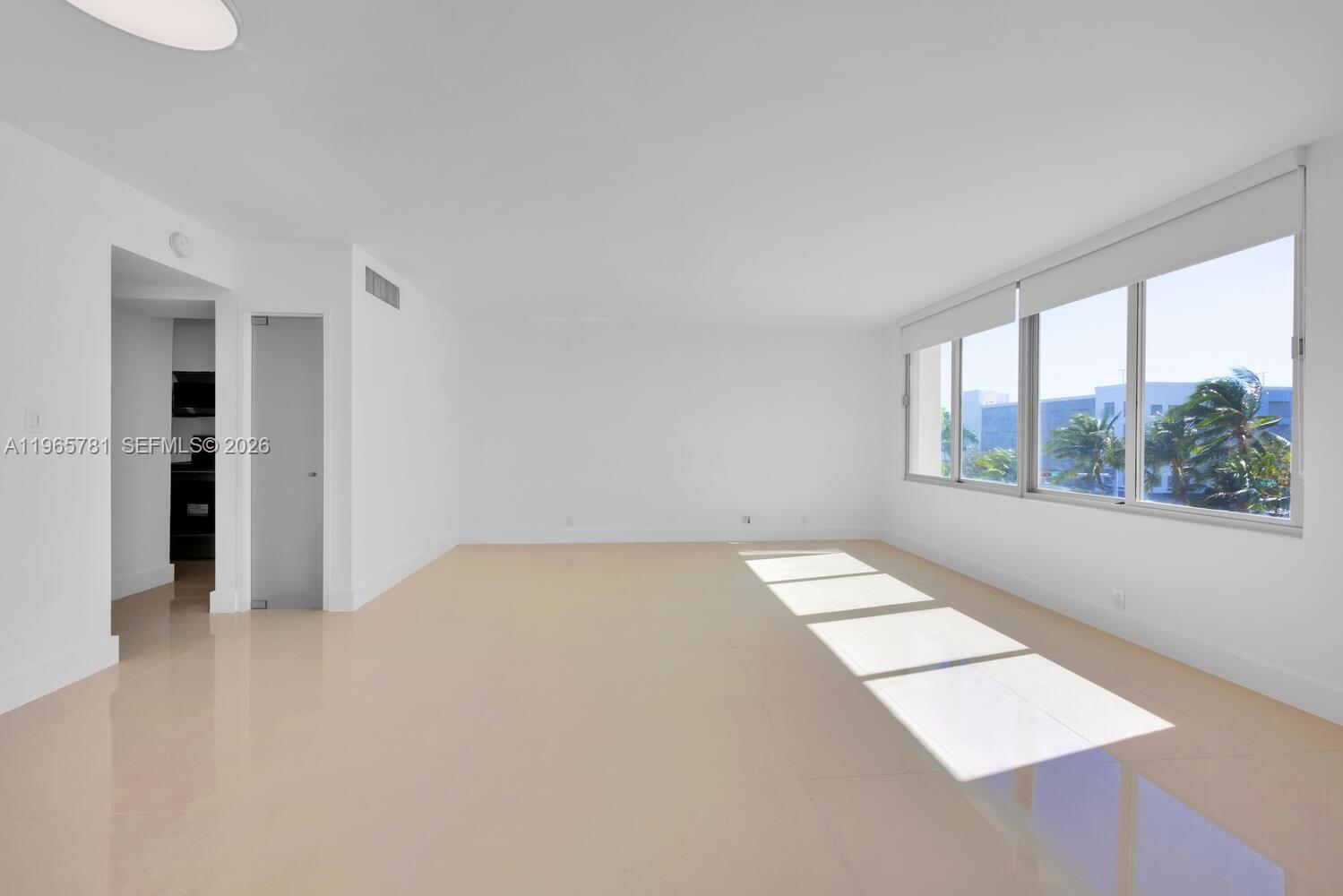 1000 W Ave 301 301, Miami Beach, FL 33139, Miami Beach