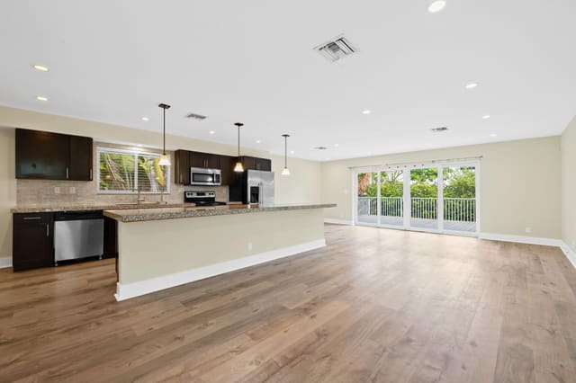 804 N Victoria Park Road, sold in Progresso 2-18 D, Fort Lauderdale, FL
