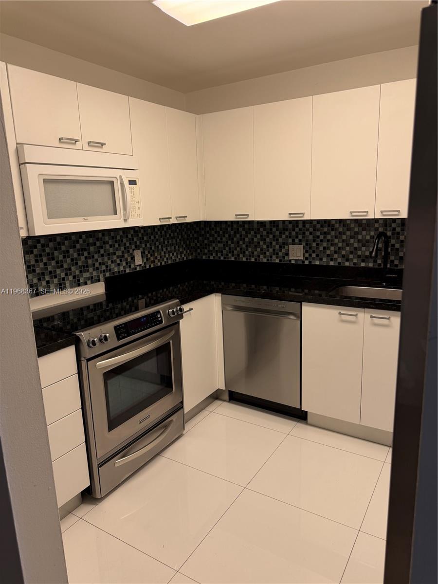 7925 SW 86th Street 923, Miami, FL 33143, Miami