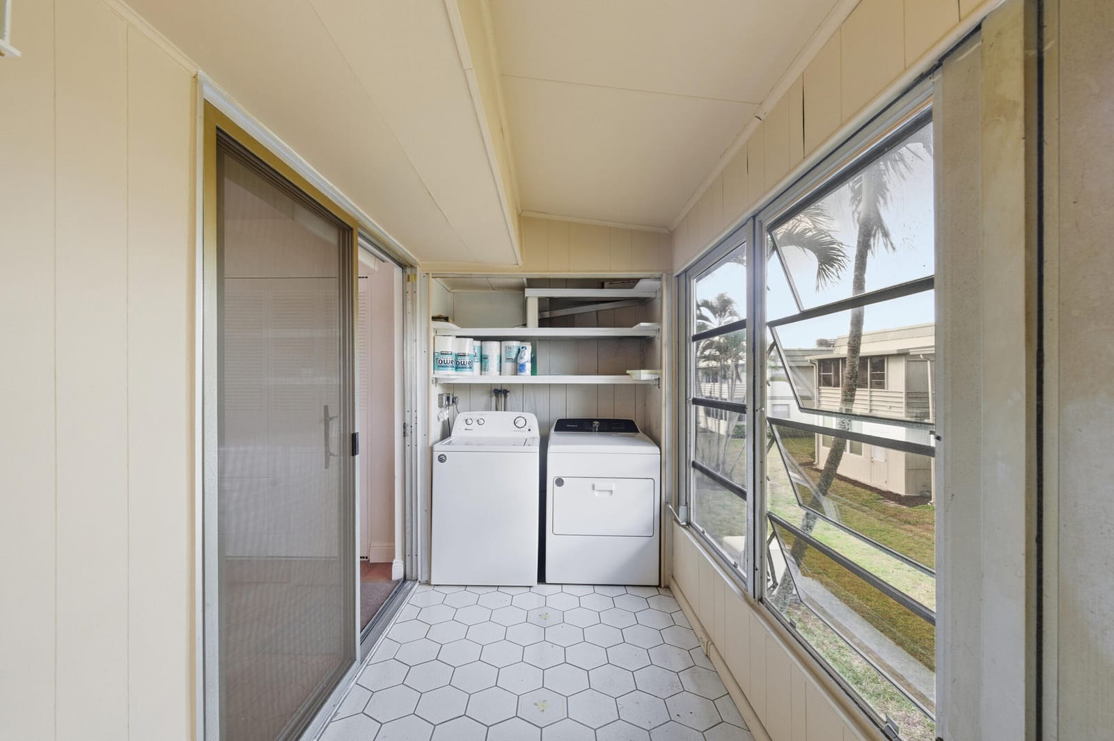 142 Monaco C, Delray Beach, FL 33446 photo 20