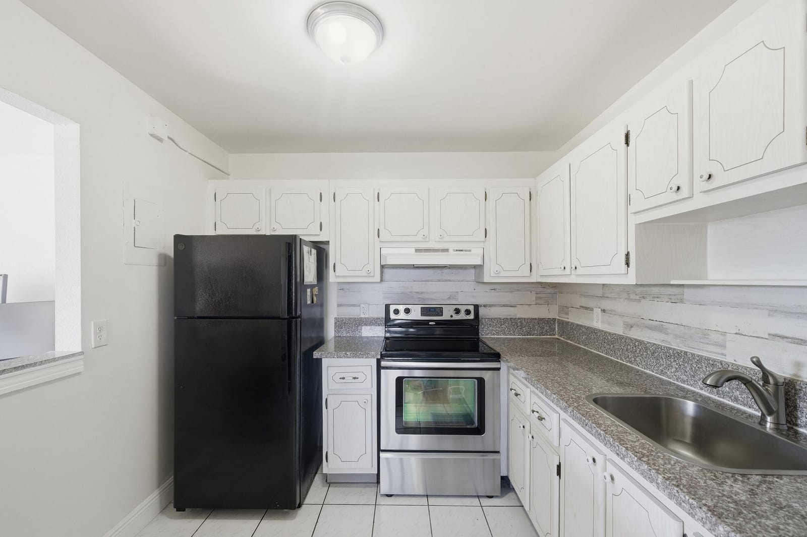142 Monaco C — photo 9