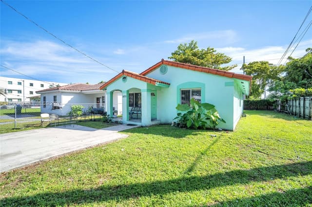 5825 NW 13th Avenue, sold in Orchard Villa Extension, Miami, FL