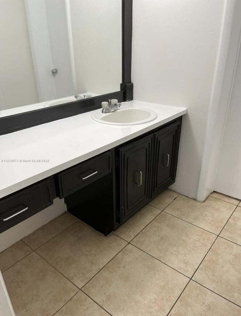 484 NW 165th St Road A-211 — photo 5