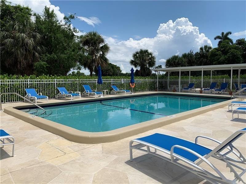 250 Jacaranda Drive 203, Plantation, FL 33324 photo 18