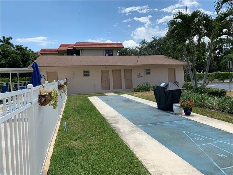 250 Jacaranda Drive 203, Plantation, FL 33324 photo 19