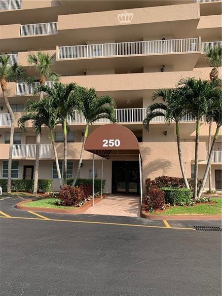 250 Jacaranda Drive 203, Plantation, FL 33324 photo 20