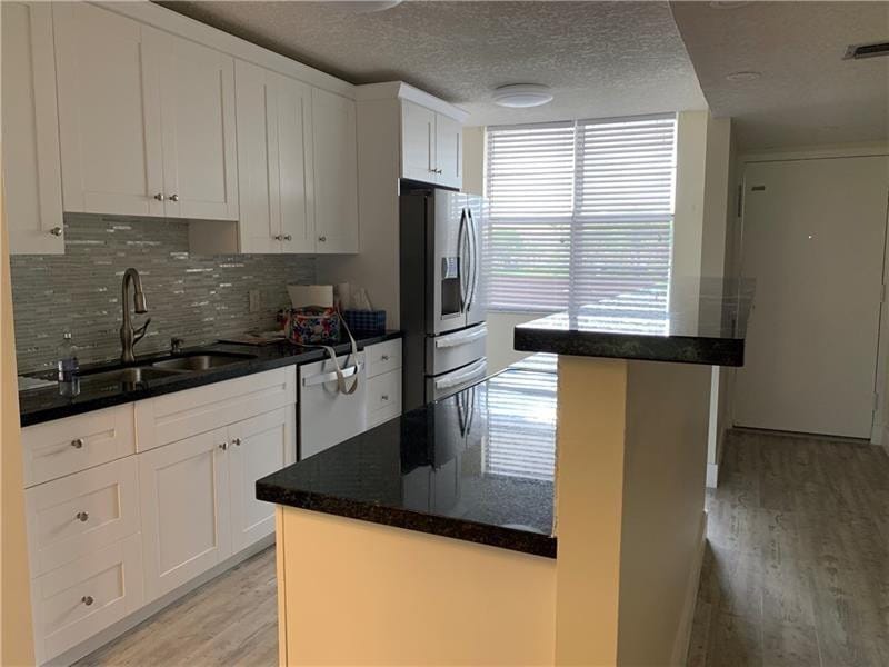 250 Jacaranda Drive 203 — photo 4