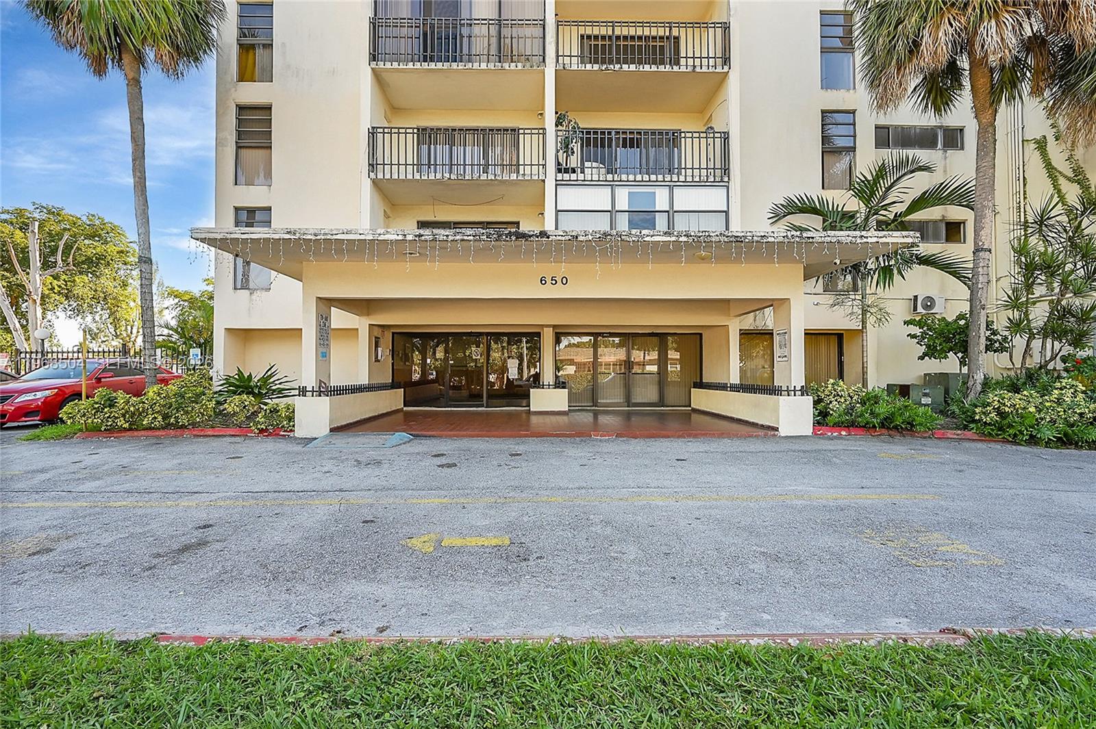 650 NE 149th Street 406A, Miami, FL 33161, Miami