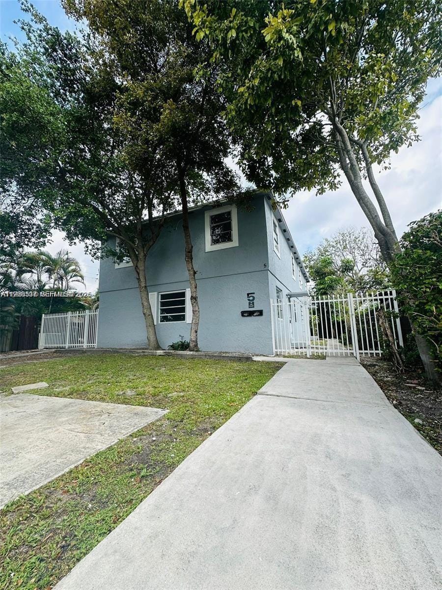 5 NE 16th Court — photo 4