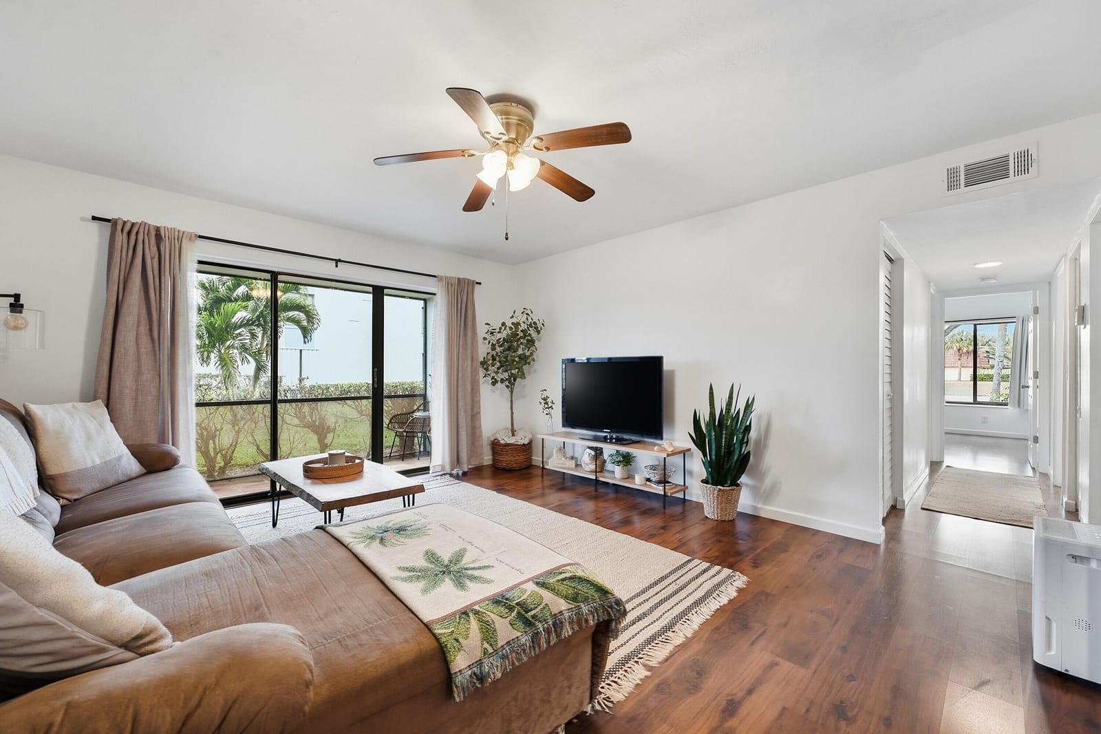 1109 Green Pine Boulevard G1, West Palm Beach, FL 33409 photo 4