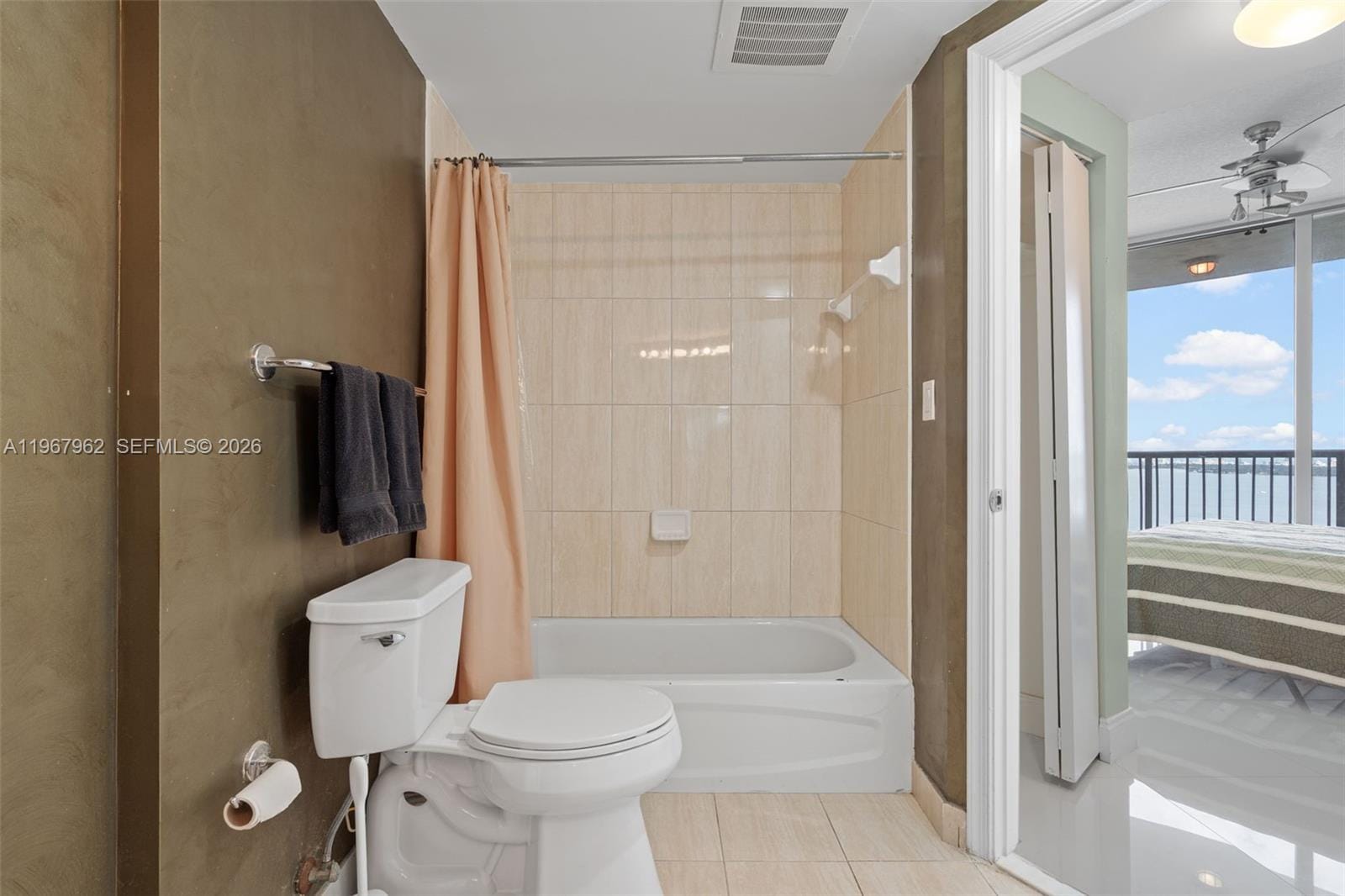 1750 N Bayshore Drive 3901, Miami, FL 33132 photo 8
