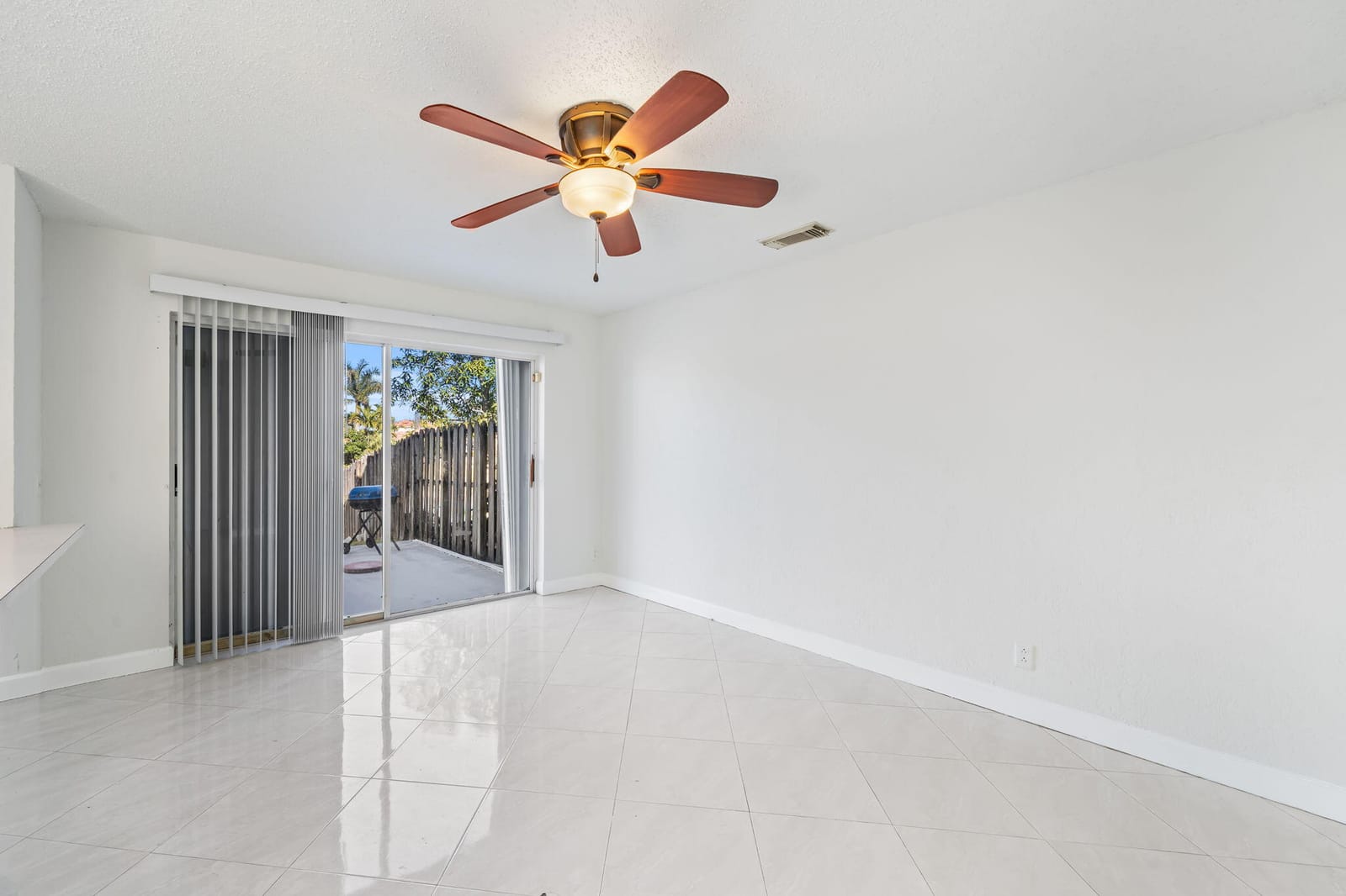 1895 Vista Way — photo 7