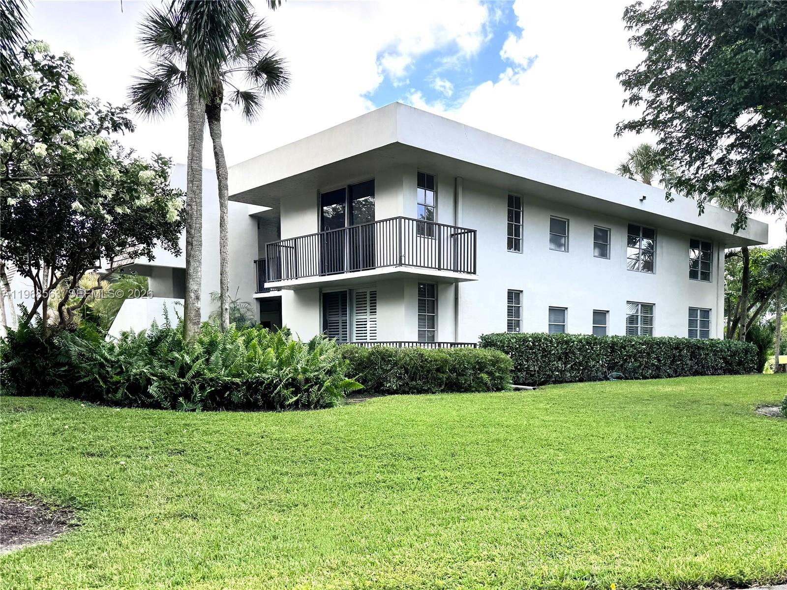 901 W Cypress Lane 201, Pompano Beach, FL 33069, Pompano Beach