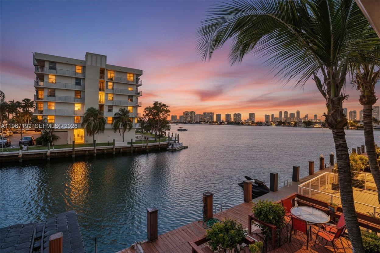 2689 NE 165th Street 56, North Miami Beach, FL 33160, North Miami Beach