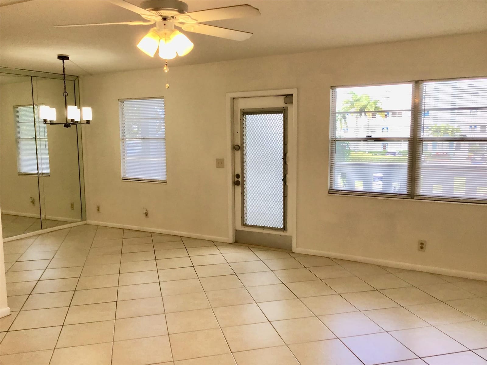 2035 Exeter B 2035 — photo 11