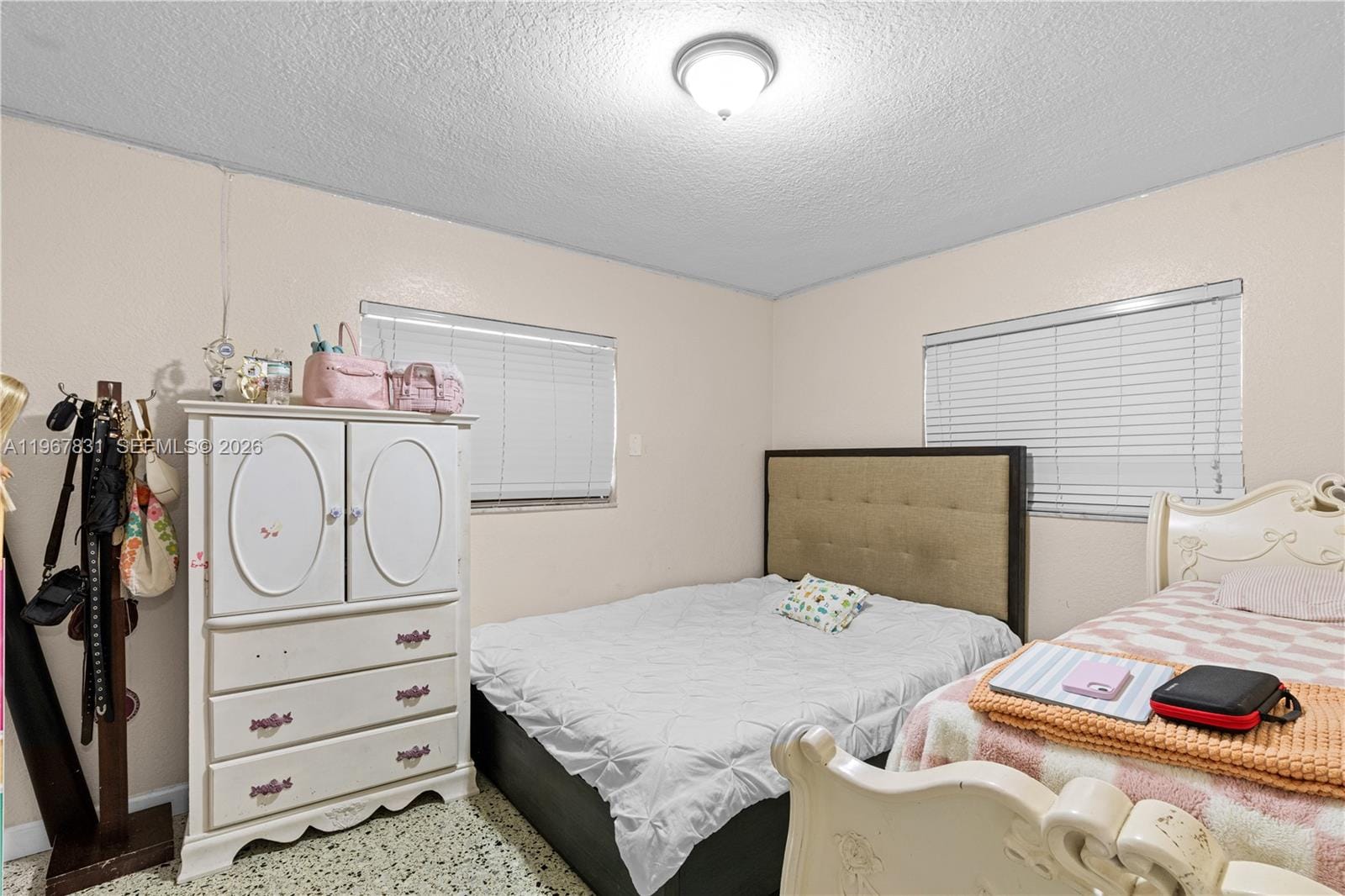 911 NW 22nd Place, Miami, FL 33125 photo 17
