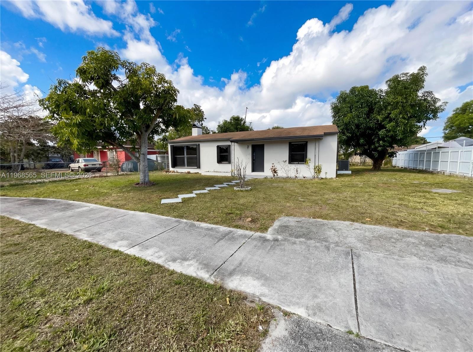 941 Jann Avenue — photo 6