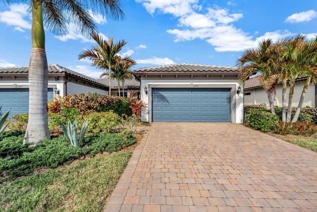 5276 Unity Square, Vero Beach, FL 32967