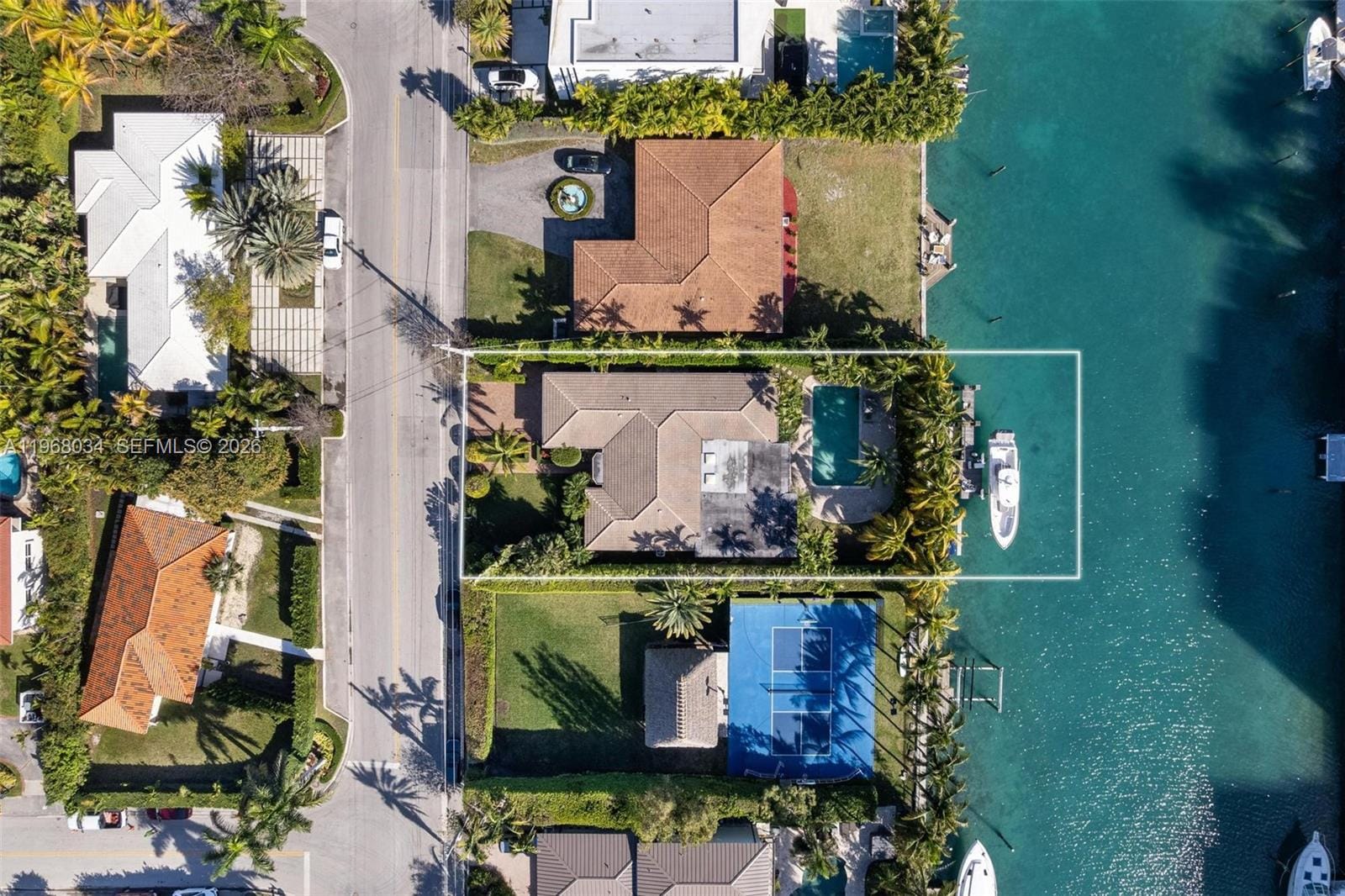 4 bedroom home for sale at 10121 Broadview, Bay Harbor Islands, FL 33154 — $6,499,000