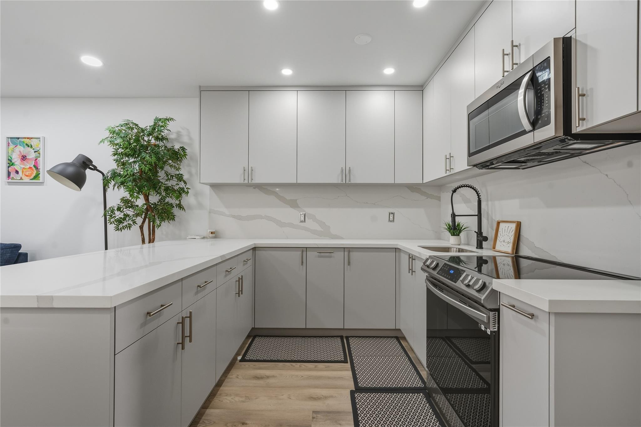 900 SW 10 Terrace 11S, Hallandale Beach, FL 33009, Hallandale Beach