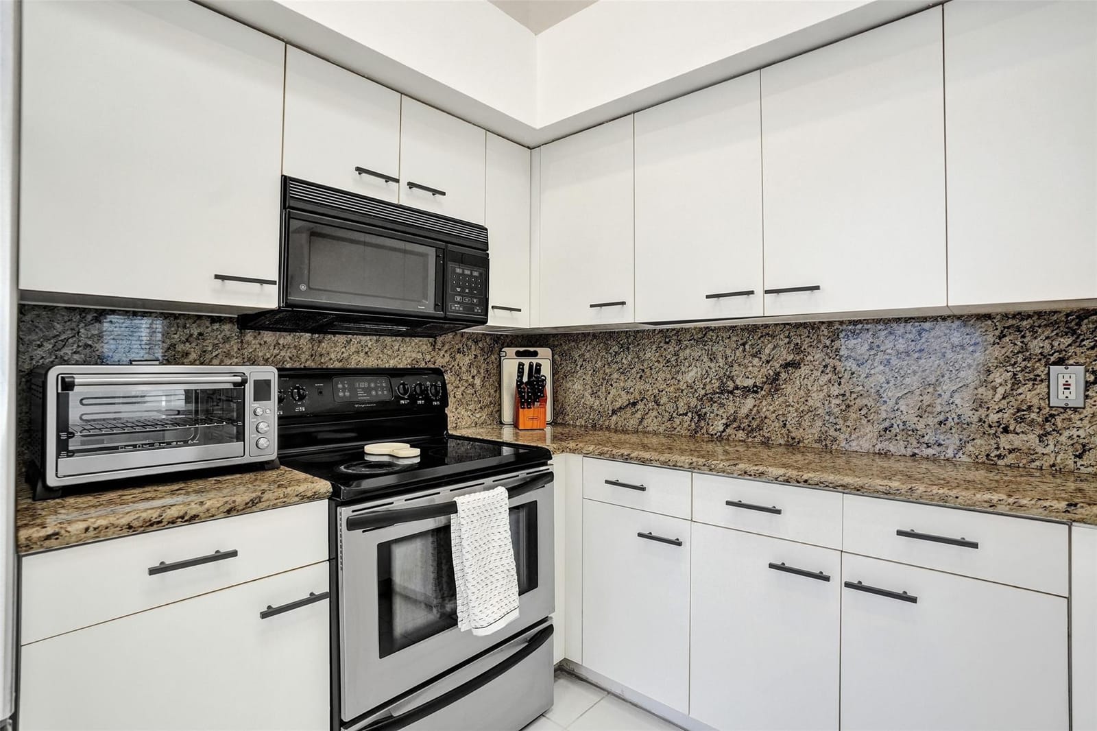 10108 NW 4th Street, Plantation, FL 33324 photo 14