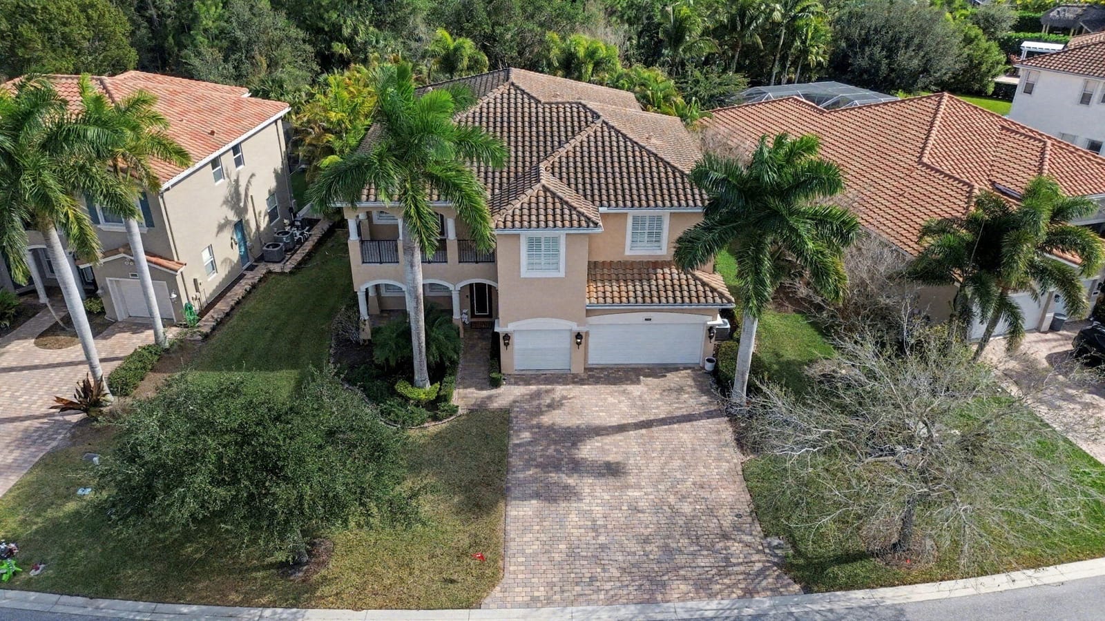 5621 SW Longspur Lane — photo 3
