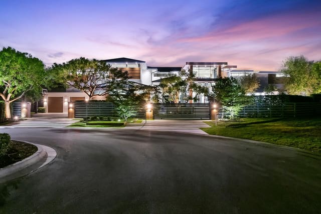 10691 Golden Eagle Court, Plantation, FL 33324