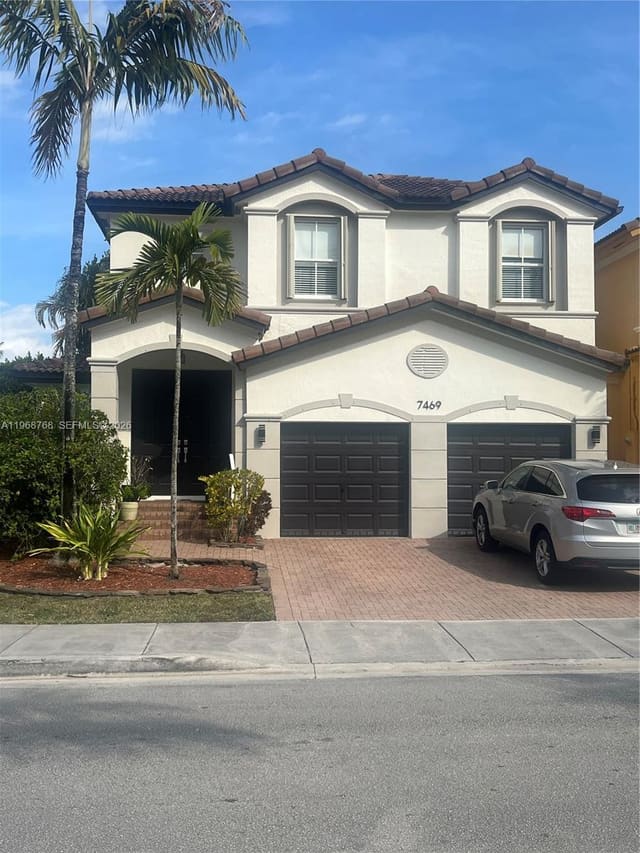 7469 NW 112th Place, sold in Doral Isles North Sec One, Doral, FL